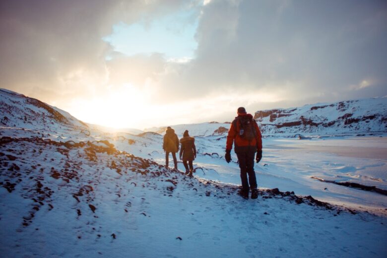 How To Stay Warm During Long Winter Hiking Adventures? - TV Acres